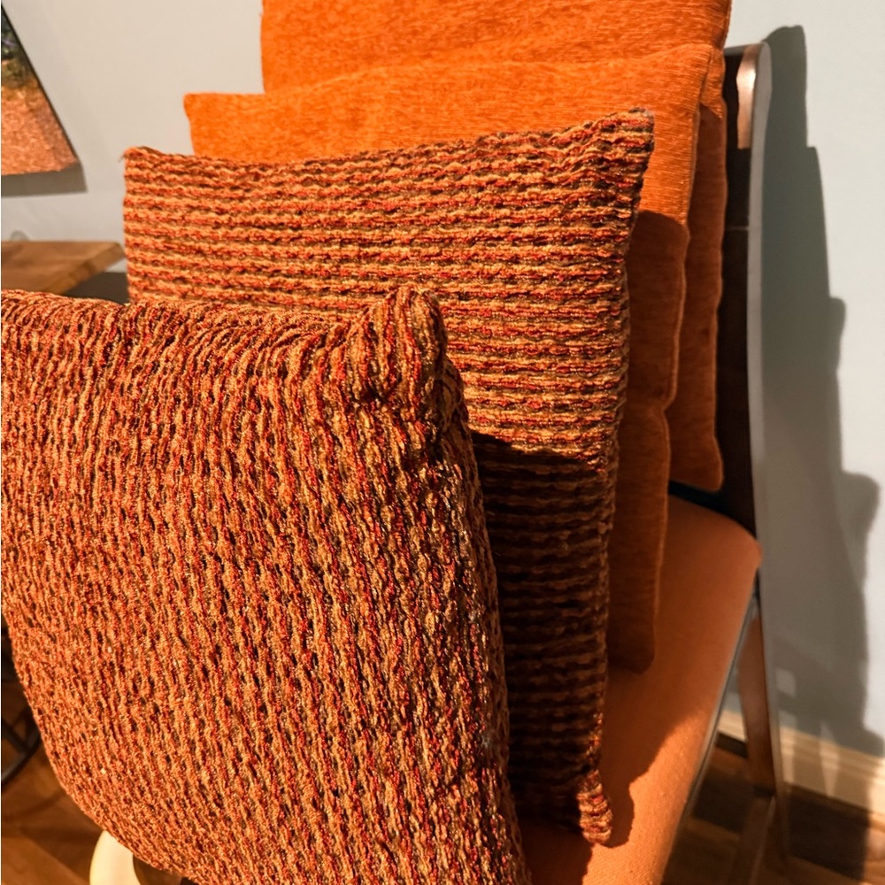4 Beautiful Fall plush throw pillows. Rust/Orange colors. Great condition. - Picture 10 of 12